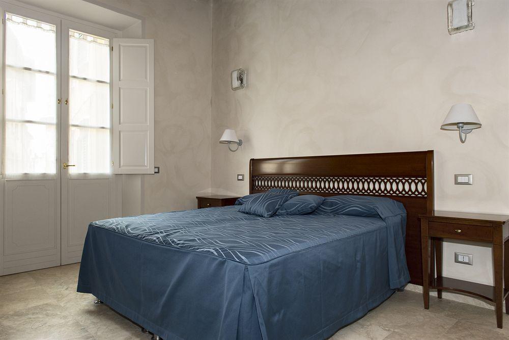 Relais Dei Mercanti And Bed and breakfast