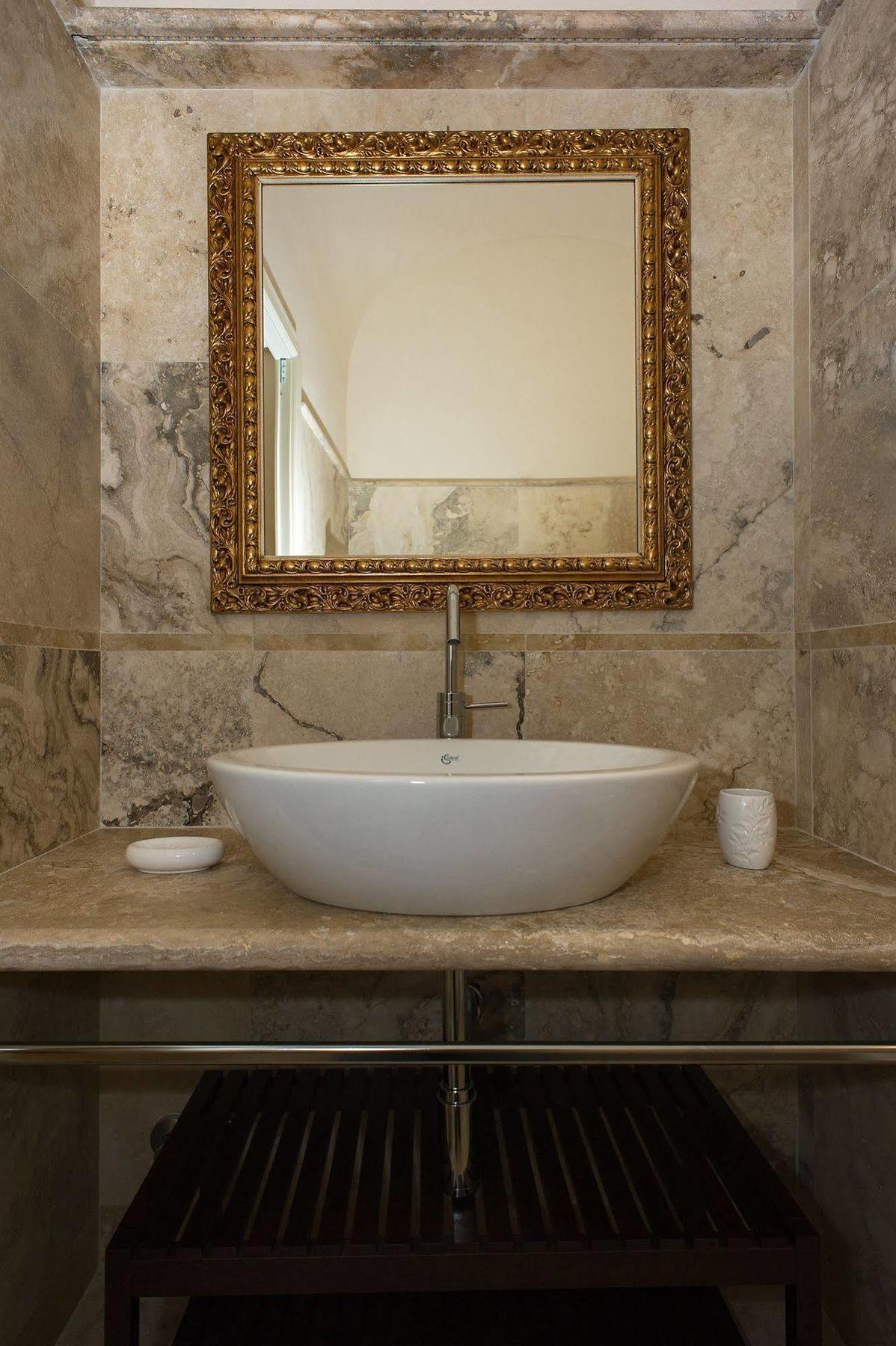 Relais Dei Mercanti And Bed and breakfast Pisa